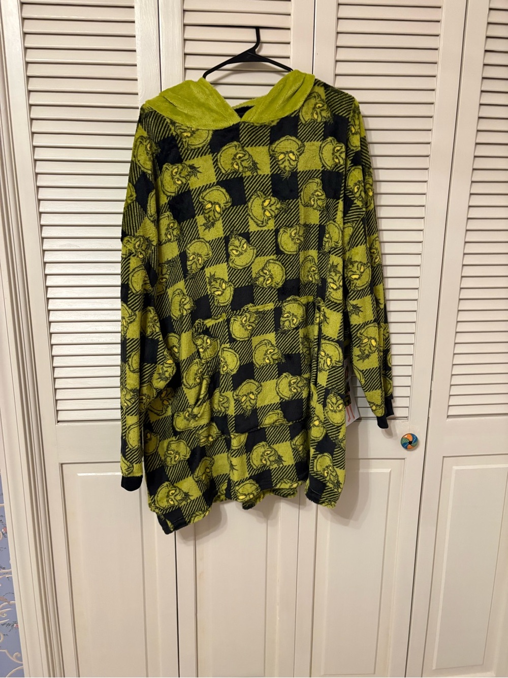 Women's One-Size Grinch Oversized Sleep Hoodie NWT - Picture 3 of 5